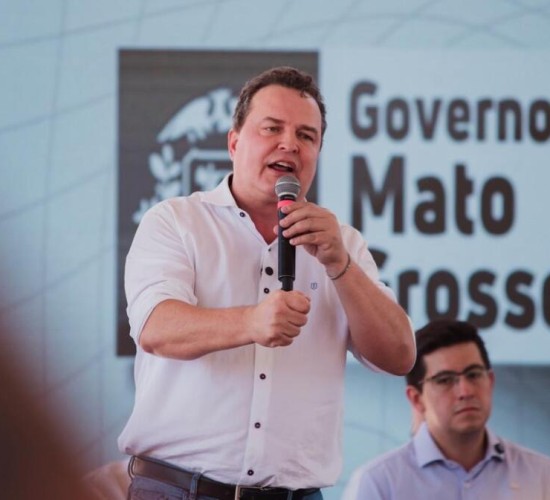 Durante entrega da ZPE, deputado Max cobra do presidente Alckmin melhorias na concessão de energia