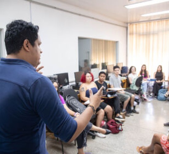 ALMT divulga Prêmio de Jornalismo nas universidades e incentiva novos talentos