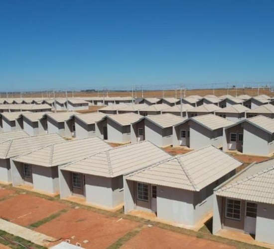 Governo de MT realiza 1º Feirão SER Família Habitação com 1,5 mil imóveis disponíveis e subsídio de até R$ 25 mil