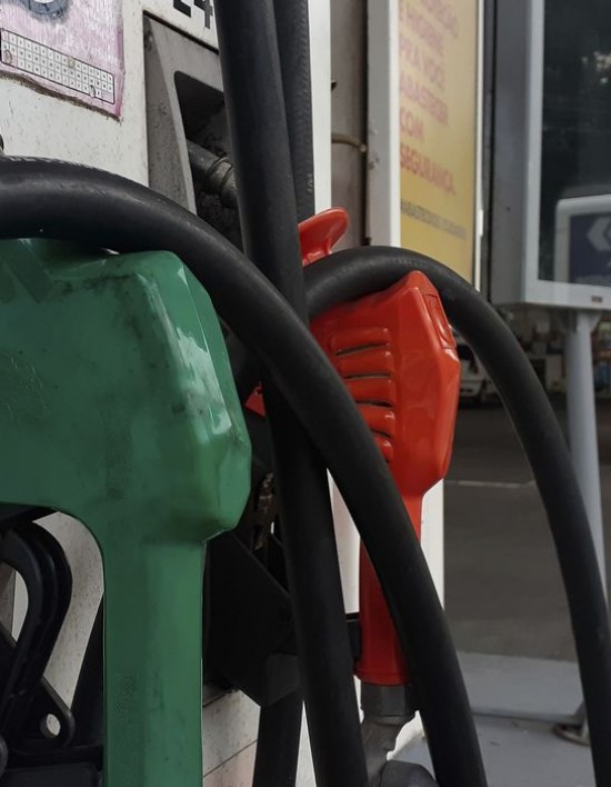 Economia MT Gasolina subirá até R$ 0,34 e etanol, R$ 0,02 com reoneração parcial
