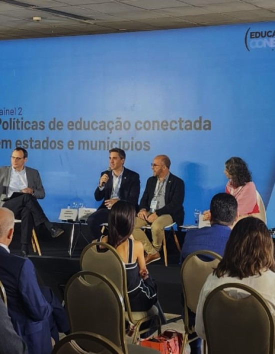 Secretário debate uso de tecnologias nas escolas durante evento em Brasília: 