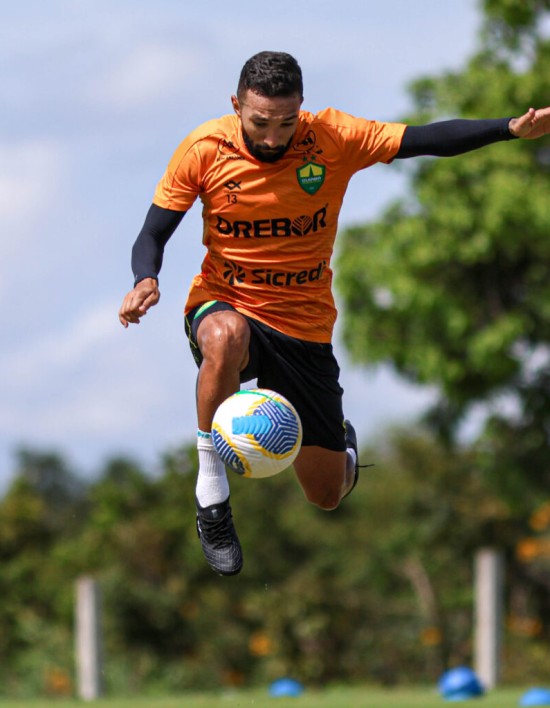 Cuiabá inicia disputa com o Vila Nova por vaga na final da Copa Verde