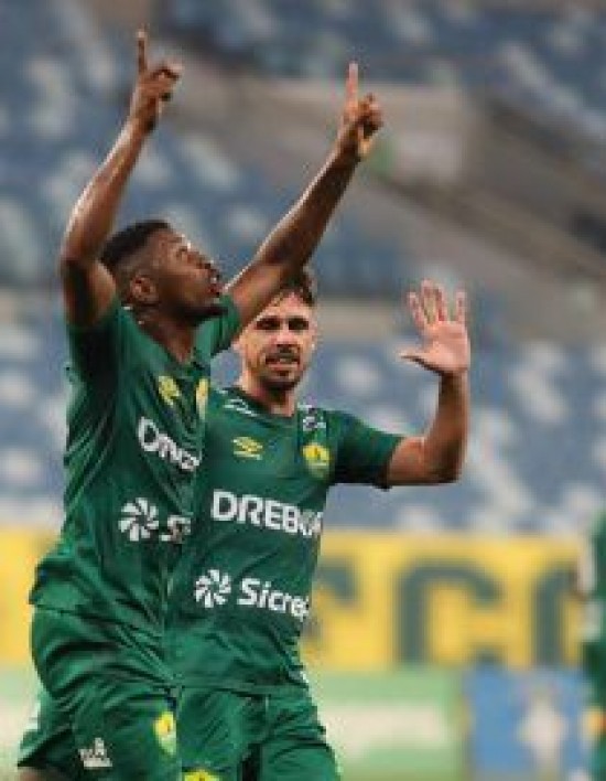 TIME DO Cuiabá empata com o Fluminense campeonato Brasileiro serie A