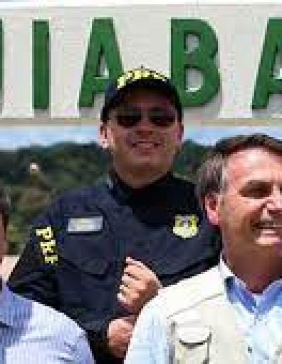 Bolsonaro participa de dois eventos evangélicos em Cuiabá