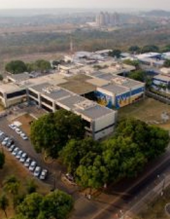 Governador de mato grosso decreta ponto facultativo na sexta-feira