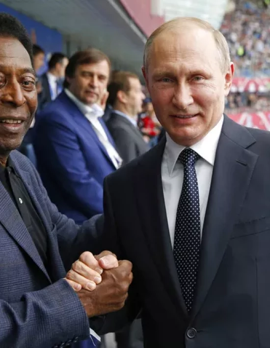 GERRA Pelé pede fim de invasão russa à Ucrânia em carta a Putin