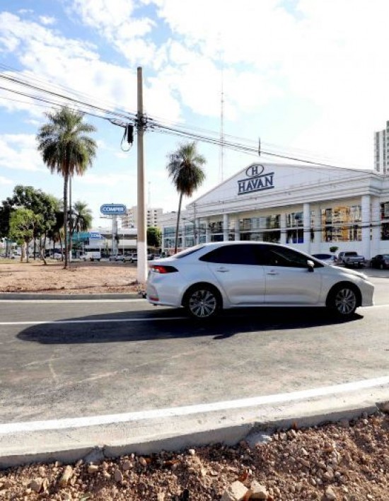 Secretaria de Obras conclui retorno da Av. Historiador Rubens de Mendonça e tráfego é liberado
