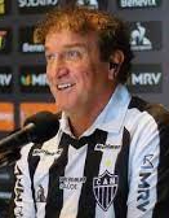 Atlético-MG acerta retorno de Cuca ao clube para substituir Turco Mohamed