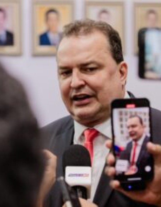 É tempo de mais transparência na comunicação com a sociedade