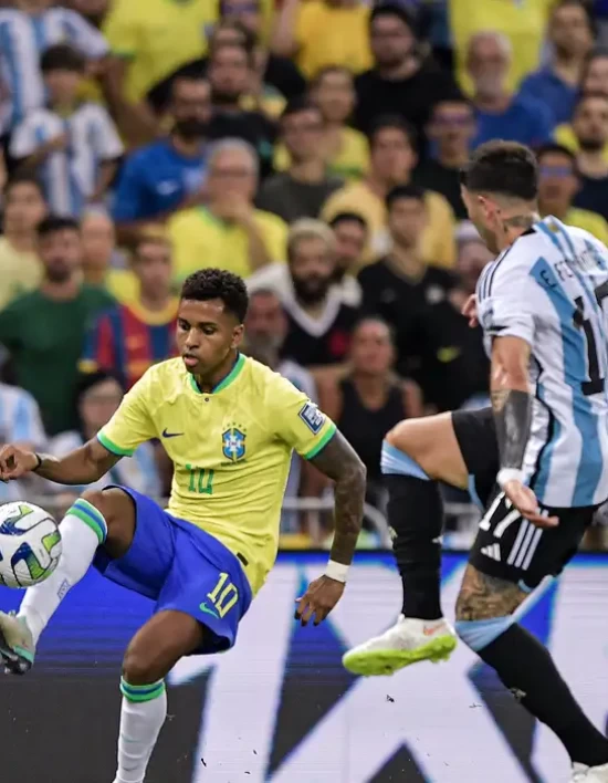 Cheio de desfalques, Brasil visita Argentina pelas Eliminatórias