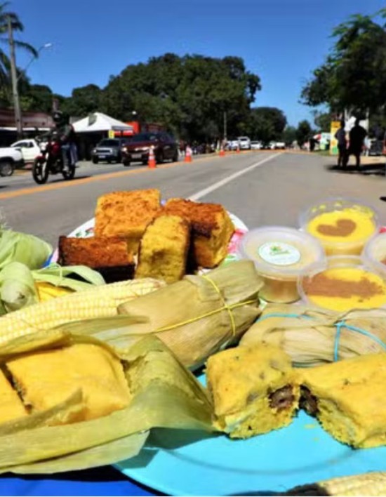 Pamonha, música e peixe frito festival tradicional anima feriadão em Cuiabá