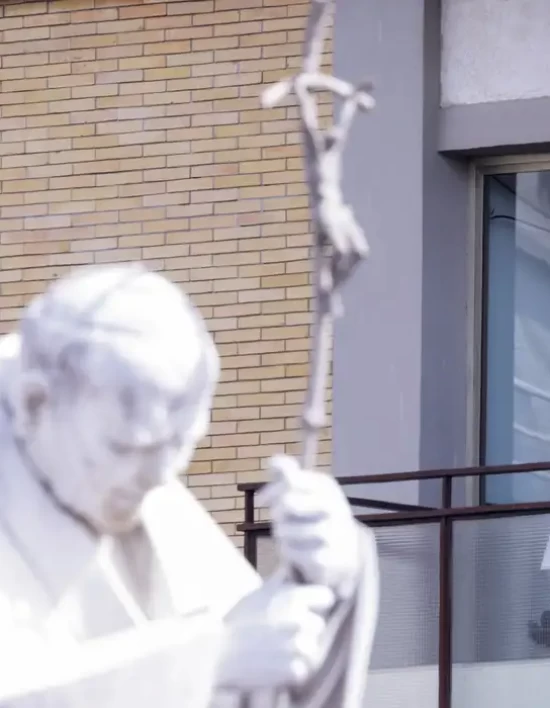 Papa Francisco morre aos 88 anos