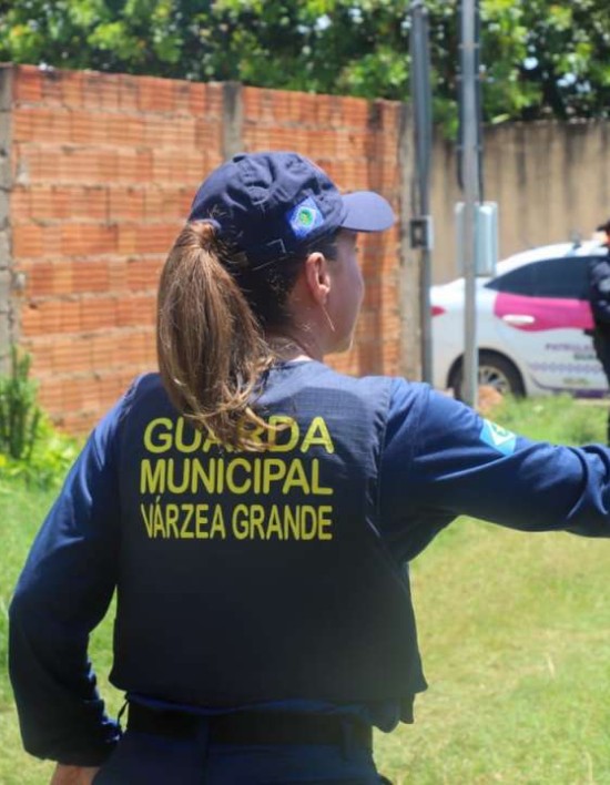 Prefeita Flávia Moretti sanciona lei que cria política de proteção às servidoras públicas