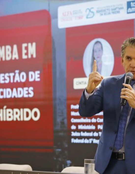 Com mais de mil inscritos, MBA em Gestão de Cidades reúne prefeitos, secretários e servidores no TCE-MT