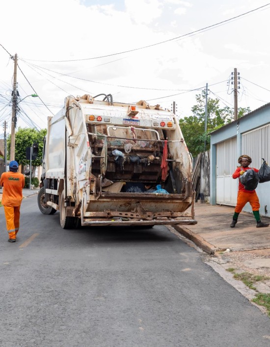 Mutirão intensivo de coleta recolhe mais de 220 toneladas de lixo em 18 pontos; veja bairros atendidos