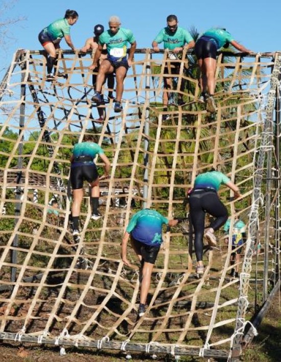 Polícia Militar reúne mais de 1,4 mil competidores para corrida de obstáculos em Várzea Grande