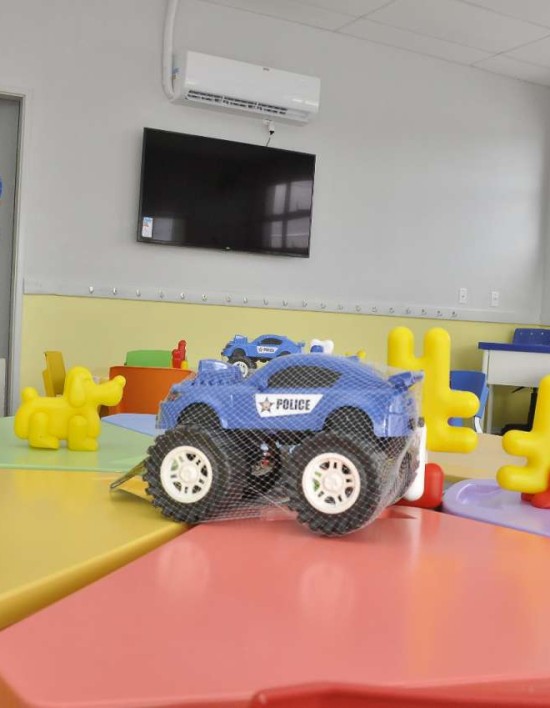 Prefeita sanciona lei para estimular parcerias entre escolas da rede municipal junto à iniciativa privada