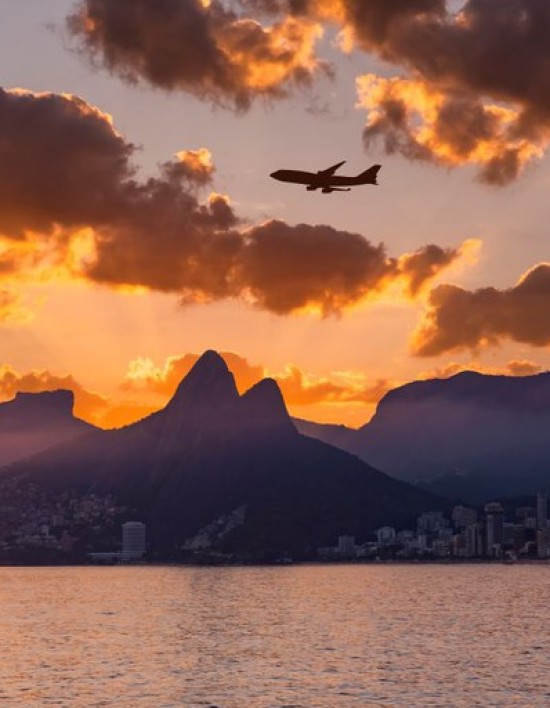 Brasil recebe 4,8 milhões de turistas internacionais em cinco meses, um milhão com destino ao Rio de Janeiro