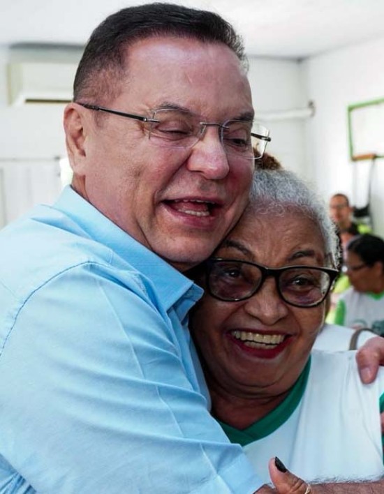 É preciso amar e respeitar os idosos — amanhã serei eu e você!