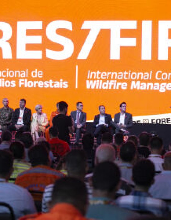 Deputados participam da abertura de Congresso Internacional de Gestão de Incêndios