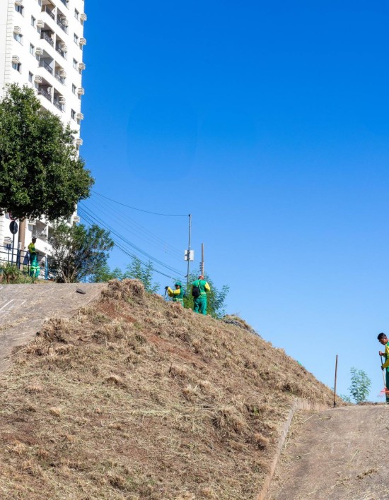 Limpurb realiza operação de limpeza no Residencial Despraiado e outros 17 pontos da capital