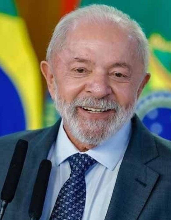 Lula sanciona lei que prevê CNH social para população de baixa renda