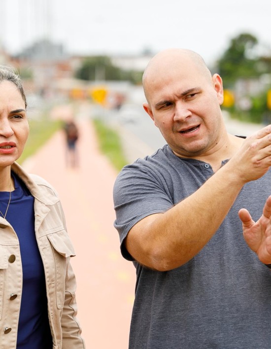 Prefeito Abilio Brunini e vice-prefeita Vânia anunciam melhorias na Avenida Parque do Barbado