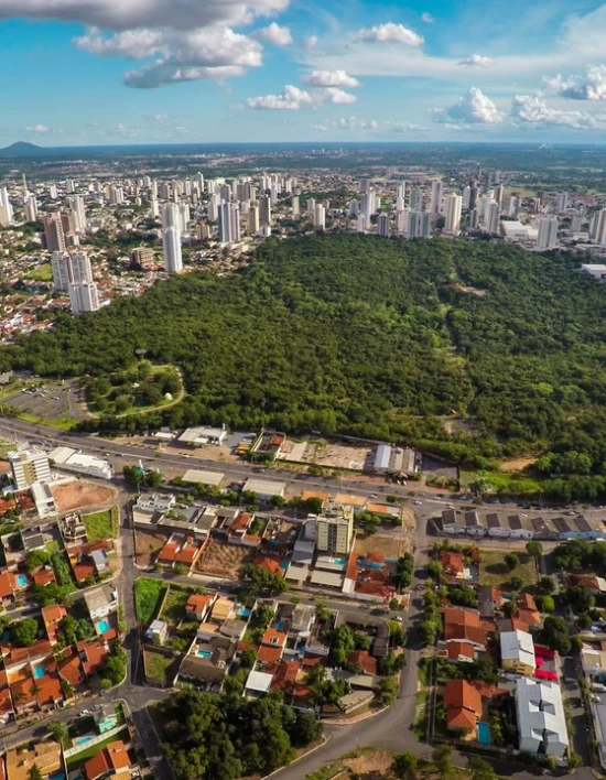 Prefeitura de Cuiabá promete vender áreas públicas ao redor de condomínios de luxo e permitir condomínios fora do perímetro urbano