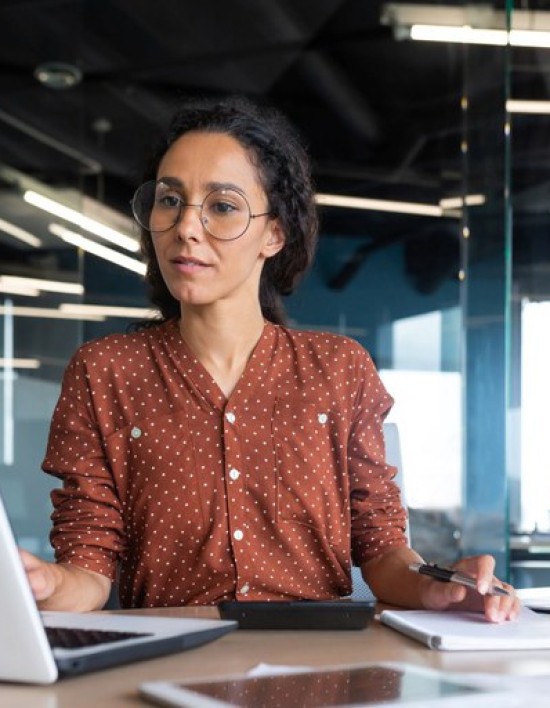 Setor de serviços cresce em maio pela quarta vez consecutiva, aponta IBGE