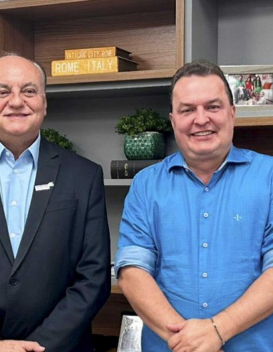 Menos imposição, mais incentivo Fecomércio-MT propõe selo “Transparência na Contratação” e articula mudança em projeto de lei