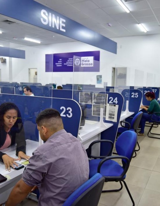 Sine Estadual disponibiliza mais de 2,4 mil vagas de trabalho nesta semana