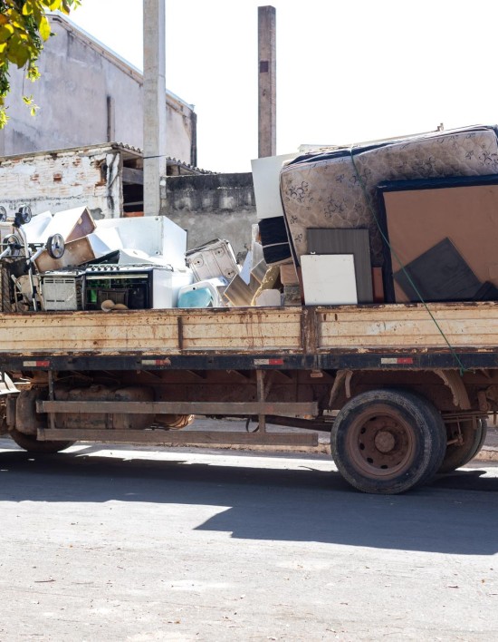 Cata-treco recolhe mais de mil toneladas de materiais inservíveis em sete meses