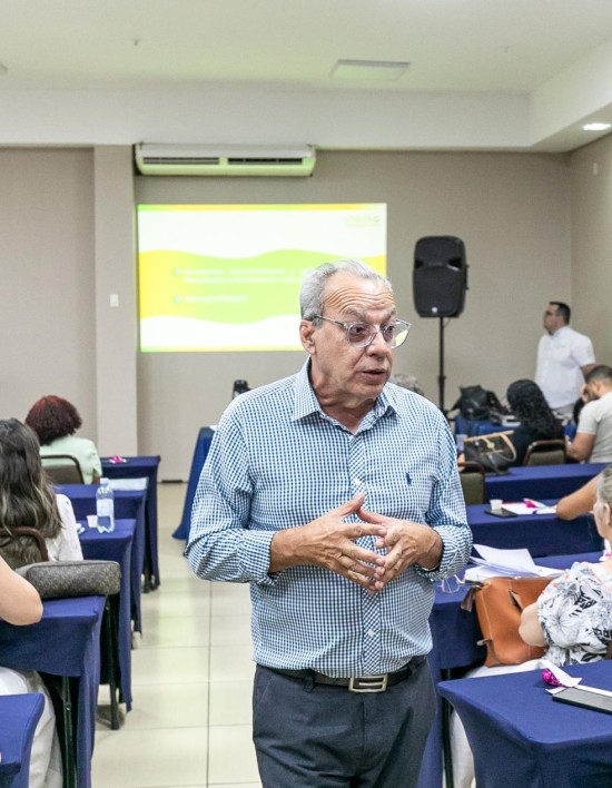 Diretores participam de palestras para reforçar aprendizagem nas escolas de Cuiabá