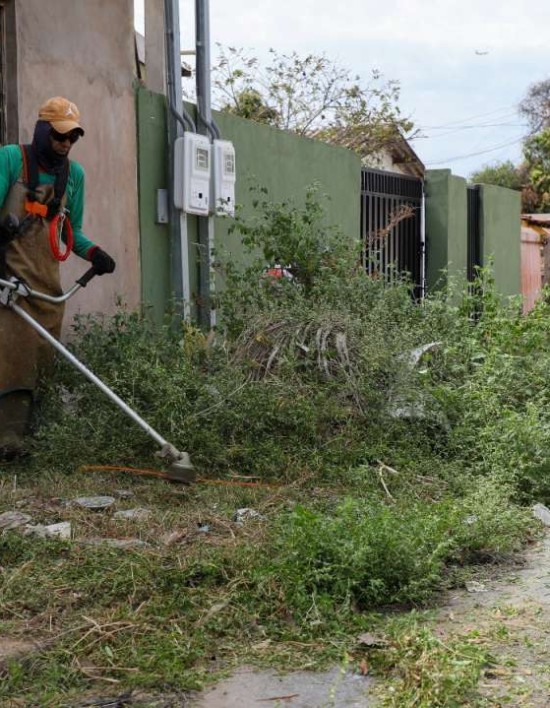 Secretaria de Serviços Públicos chega a quase 40 bairros nesta terça-feira (2)