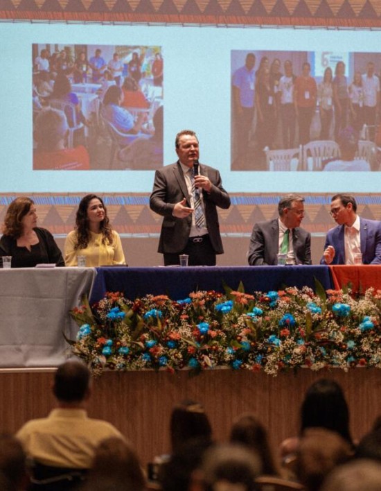 Max Russi defende fortalecimento de políticas públicas para idosos