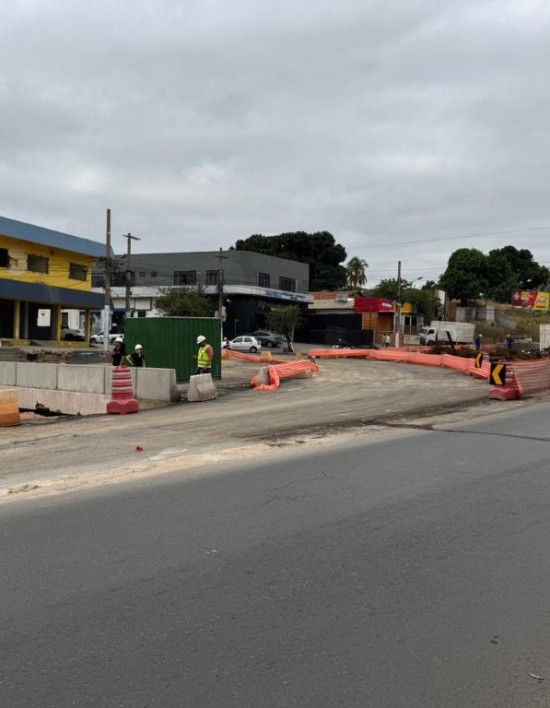 Acesso ao bairro Jardim Leblon é liberado na Avenida Miguel Sutil