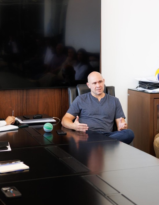 Prefeito de Cuiabá reúne secretariado antes de missão internacional