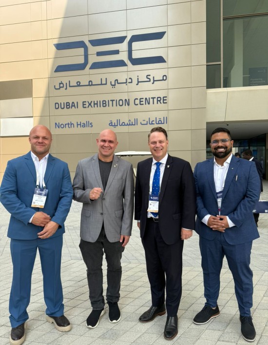 Prefeito fortalece laços com empresários dos Emirados Árabes em visita a Dubai