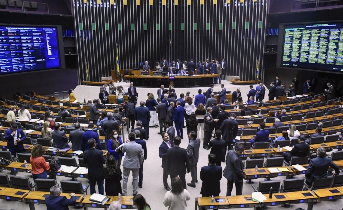 Notícia MT Política MT Esporte MT Católicos serão o triplo dos evangélicos na Câmara Federal