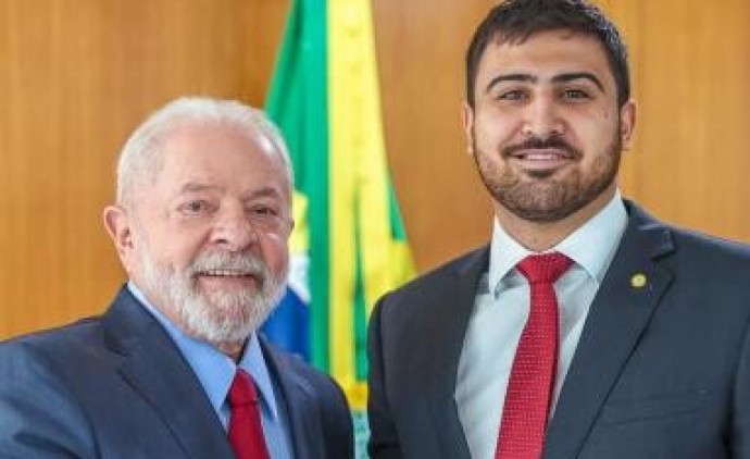 Política MT Lula escolhe Emanuelzinho para vice-líder na Câmara