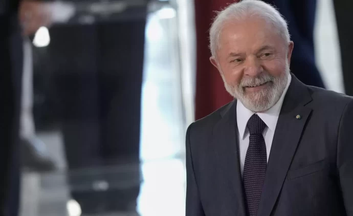 Lula estima em mais de US$ 12,7 bilhões acordos assinados entre Brasil, China e Emirados Árabes