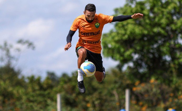 Cuiabá inicia disputa com o Vila Nova por vaga na final da Copa Verde