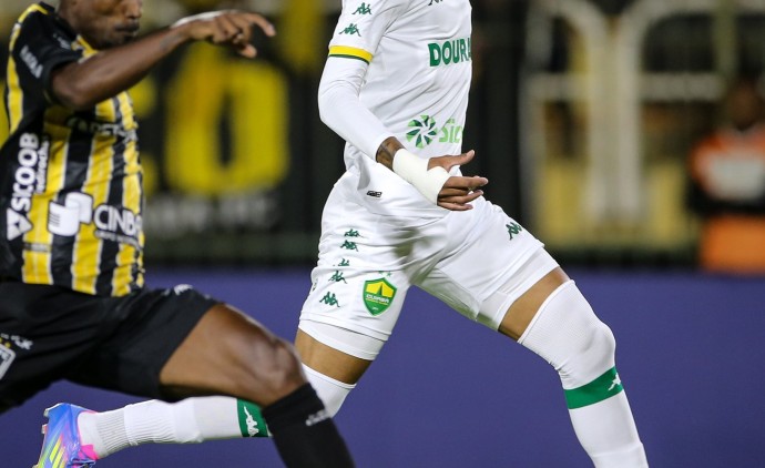 Cuiabá estreia na Série B com vitória sobre Volta Redonda