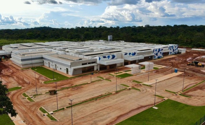 Obras dos novos Hospitais Regionais avançam em Mato Grosso; veja status