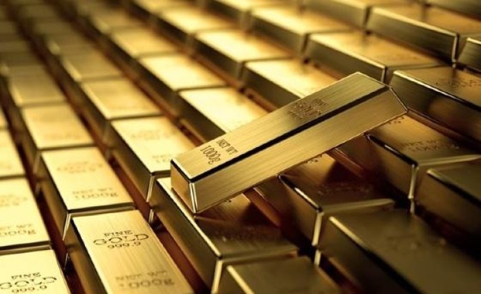 Ouro bate recorde com investidor à procura de proteção contra Trump