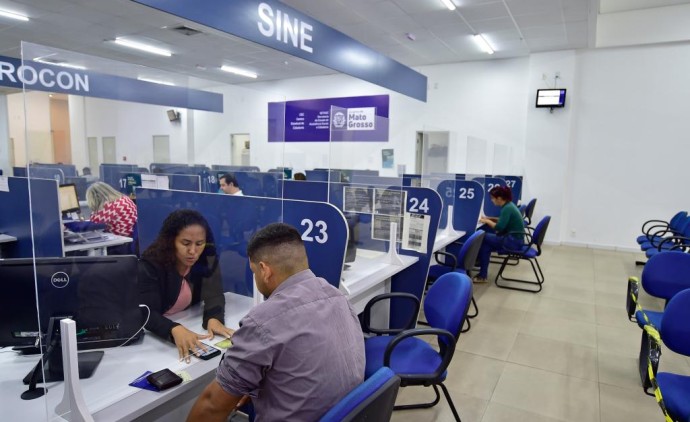 Sine Estadual disponibiliza mais de 2,3 mil vagas de trabalho nesta semana