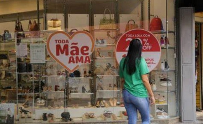 Levantamento feito pela CDL Cuiabá indica que 75% dos cuiabanos comprarão presentes
