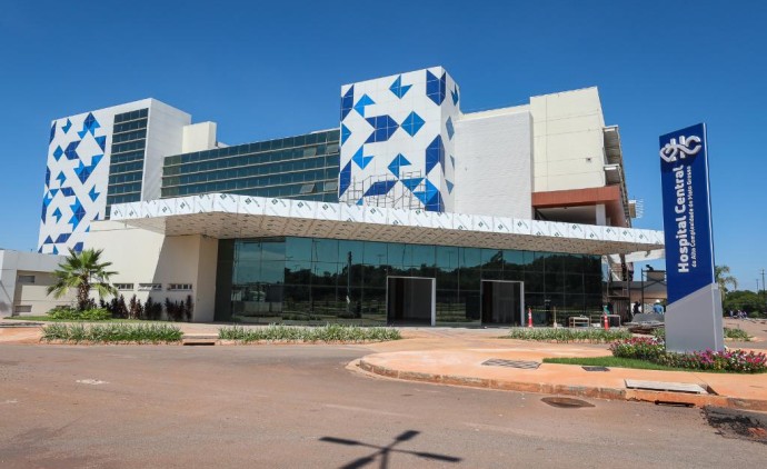 Governo de MT constrói seis grandes hospitais para fazer a saúde funcionar