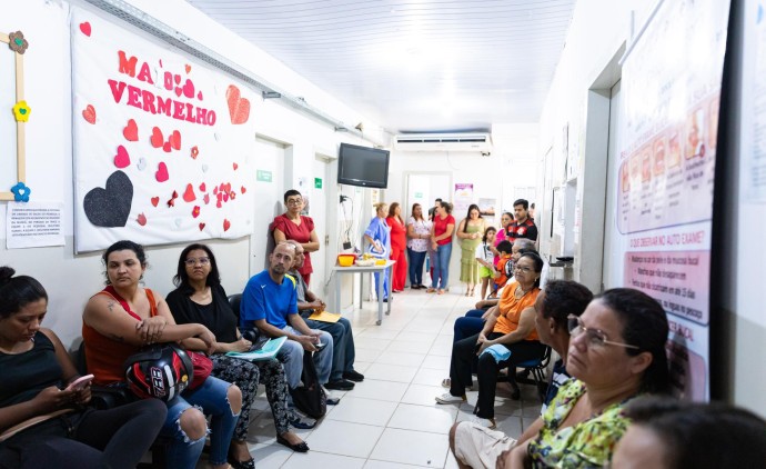 Campanha Maio Vermelho leva ações de prevenção ao câncer bucal ao Pedra 90
