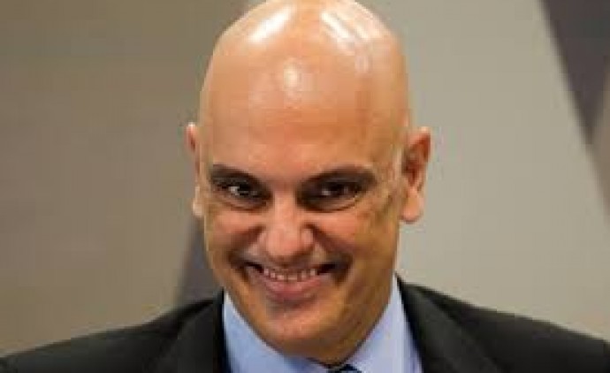 Moraes determina buscas em endereços de empresários por supostas mensagens golpistas